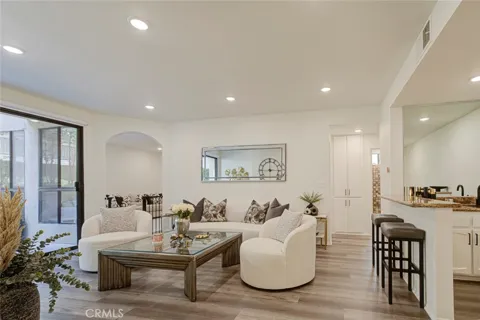 511 Jackson #101