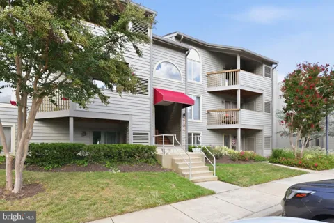 2104 CHESAPEAKE HARBOUR DRIVE E #202