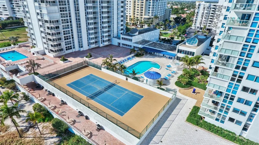 1360 S Ocean Boulevard #2806 Pompano Beach, FL 33062