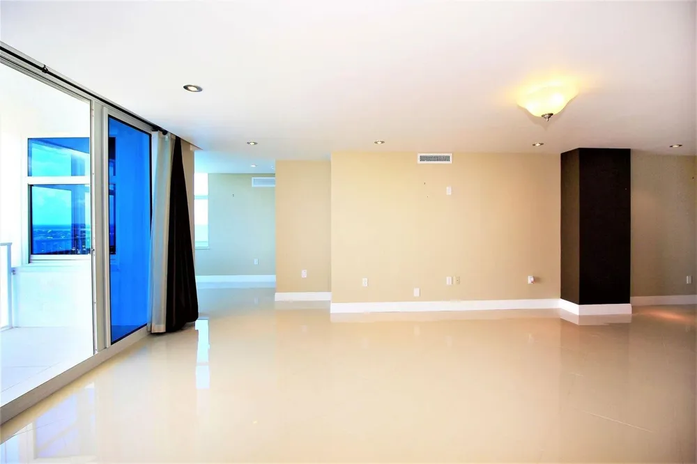 1360 S Ocean Boulevard #2806 Pompano Beach, FL 33062