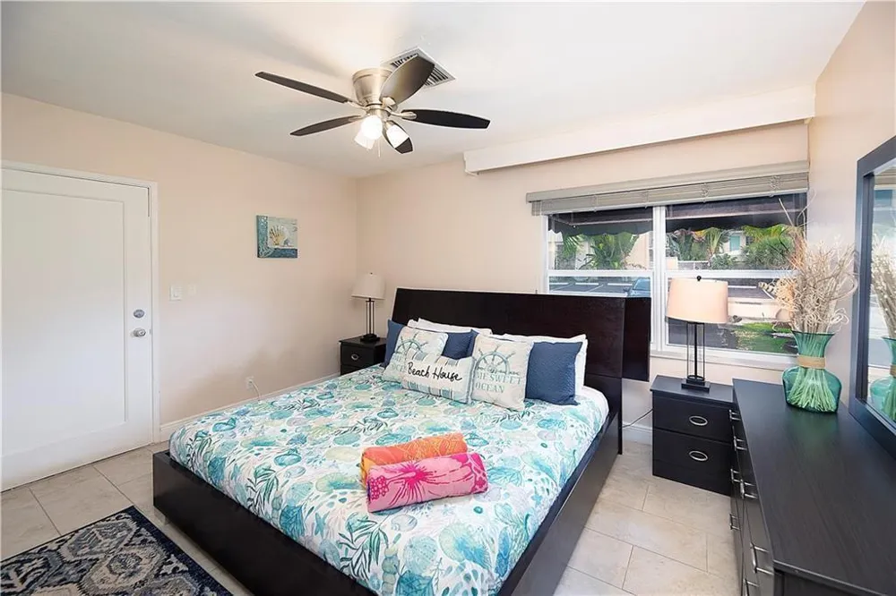 26132615 NE 33rd Avenue Fort Lauderdale, FL 33308