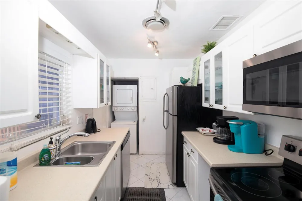 26132615 NE 33rd Avenue Fort Lauderdale, FL 33308