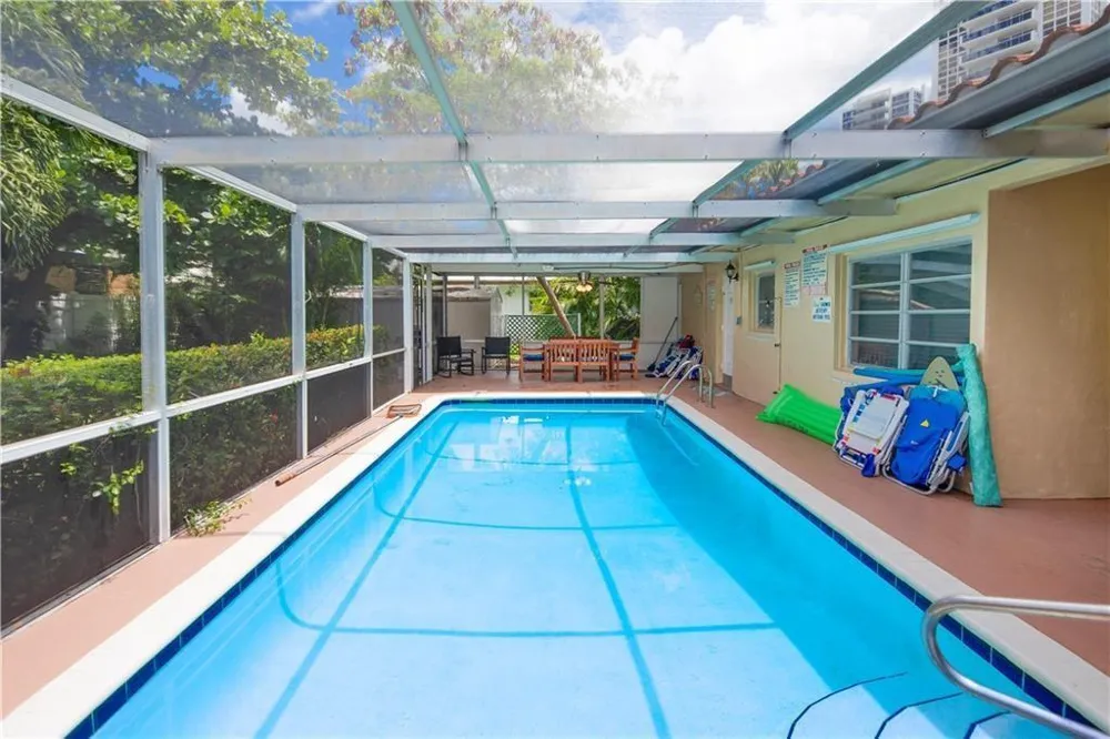 26132615 NE 33rd Avenue Fort Lauderdale, FL 33308