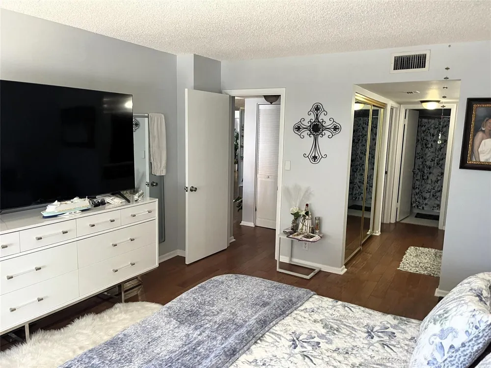 3500 Galt Ocean Drive #616 Fort Lauderdale, FL 33308