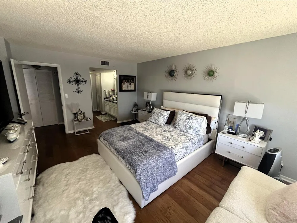 3500 Galt Ocean Drive #616 Fort Lauderdale, FL 33308
