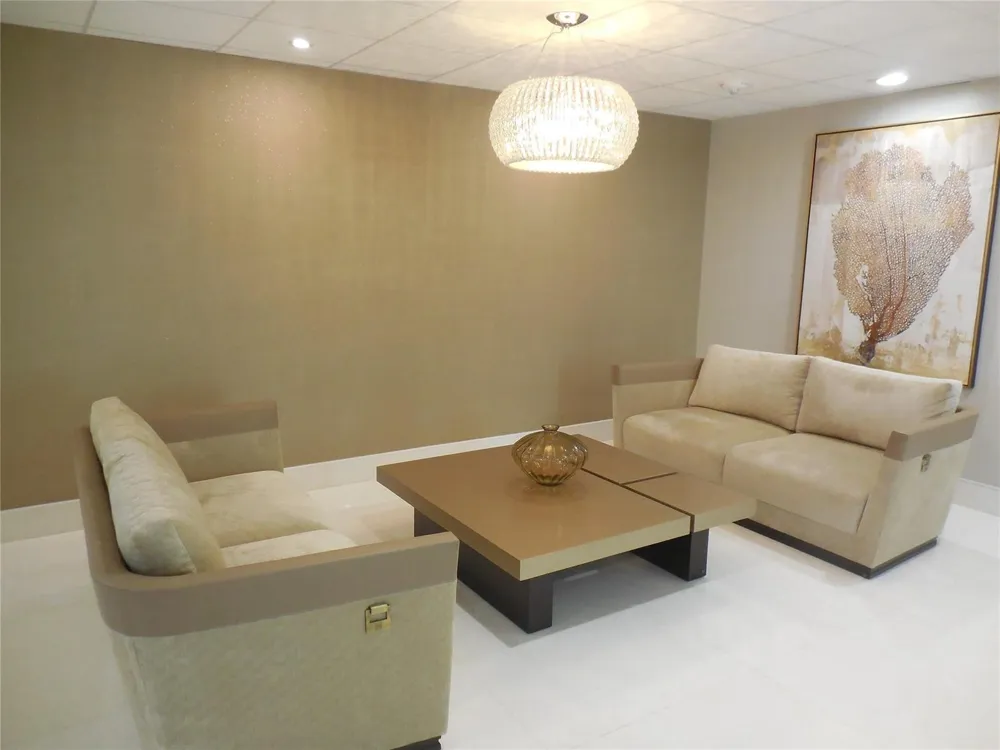 3500 Galt Ocean Drive #616 Fort Lauderdale, FL 33308