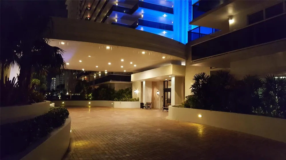 3500 Galt Ocean Drive #616 Fort Lauderdale, FL 33308