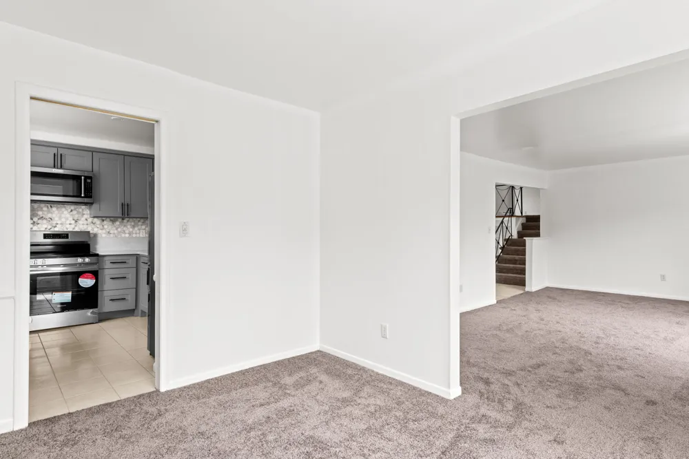 22589 Bell Brook Street Southfield, MI 48034