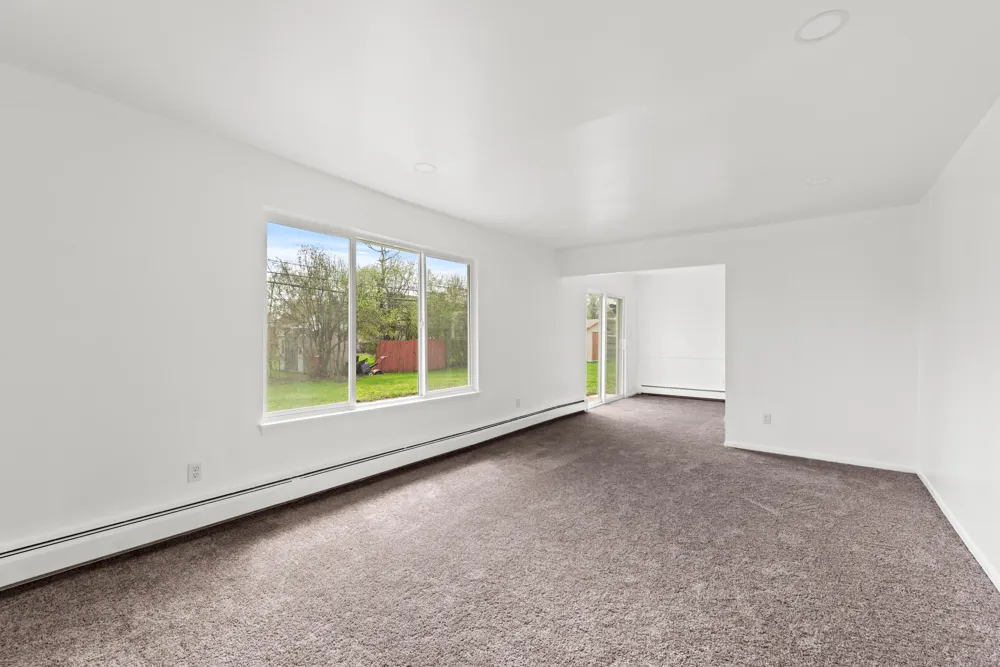 22589 Bell Brook Street Southfield, MI 48034