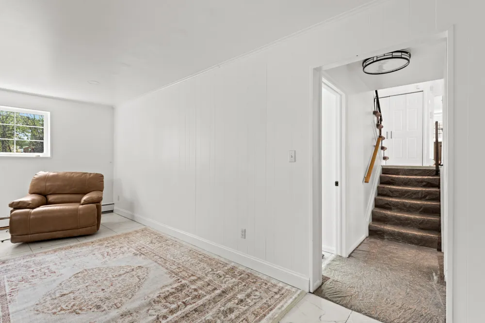 22589 Bell Brook Street Southfield, MI 48034