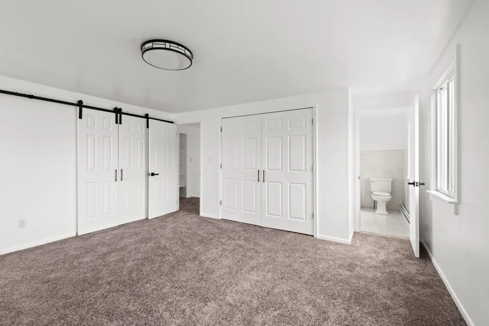 22589 Bell Brook Street Southfield, MI 48034