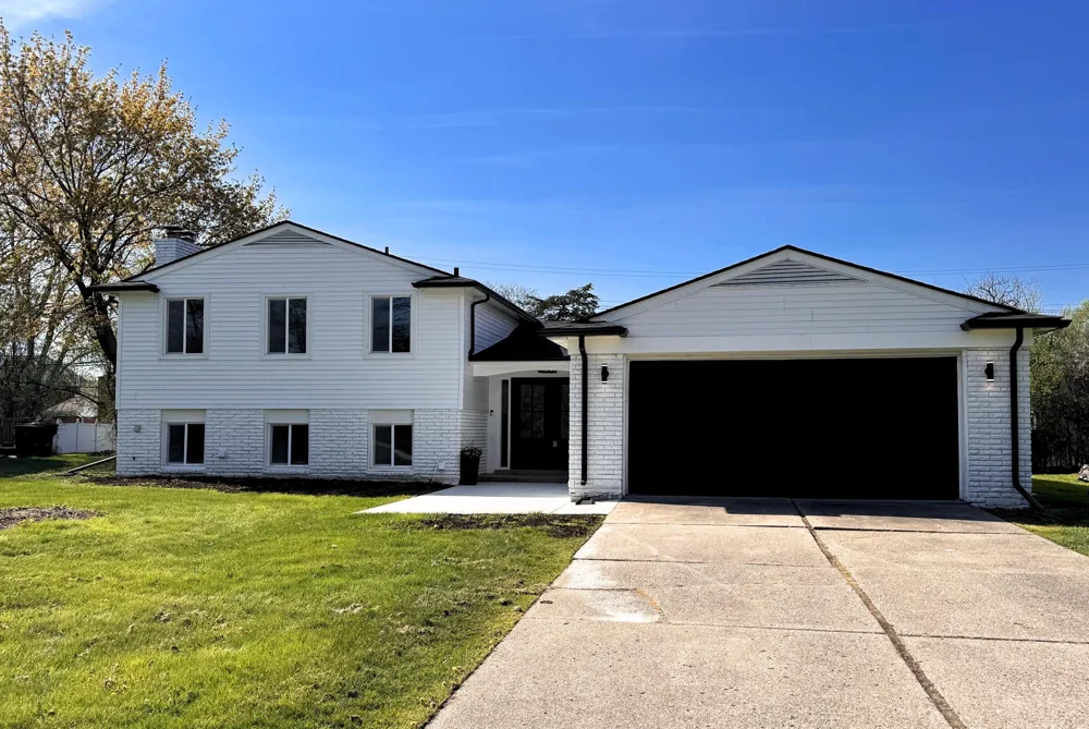 22589 Bell Brook Street Southfield, MI 48034