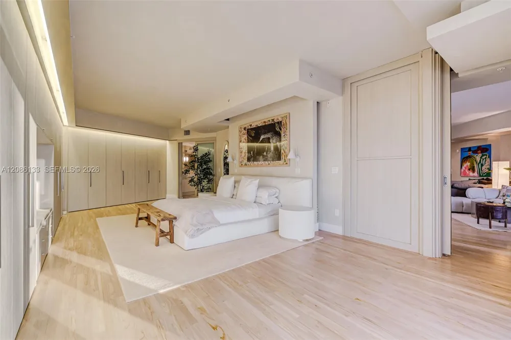 2001 Meridian Ave #307 Miami Beach, FL 33139
