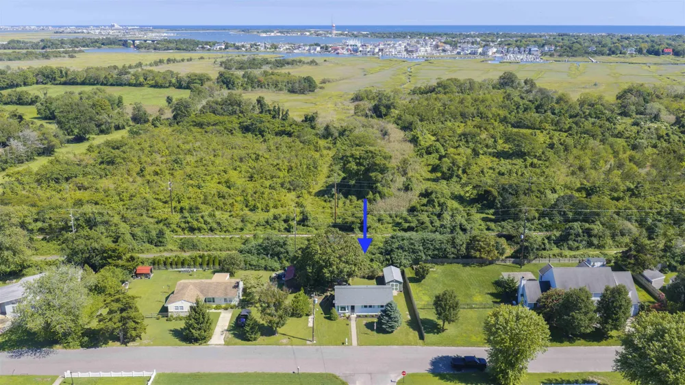 821 Cape Avenue Cold Spring, NJ 08204