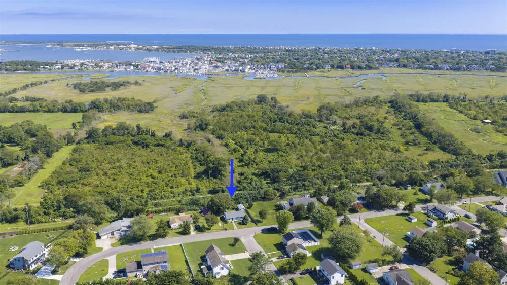 821 Cape Avenue Cold Spring, NJ 08204