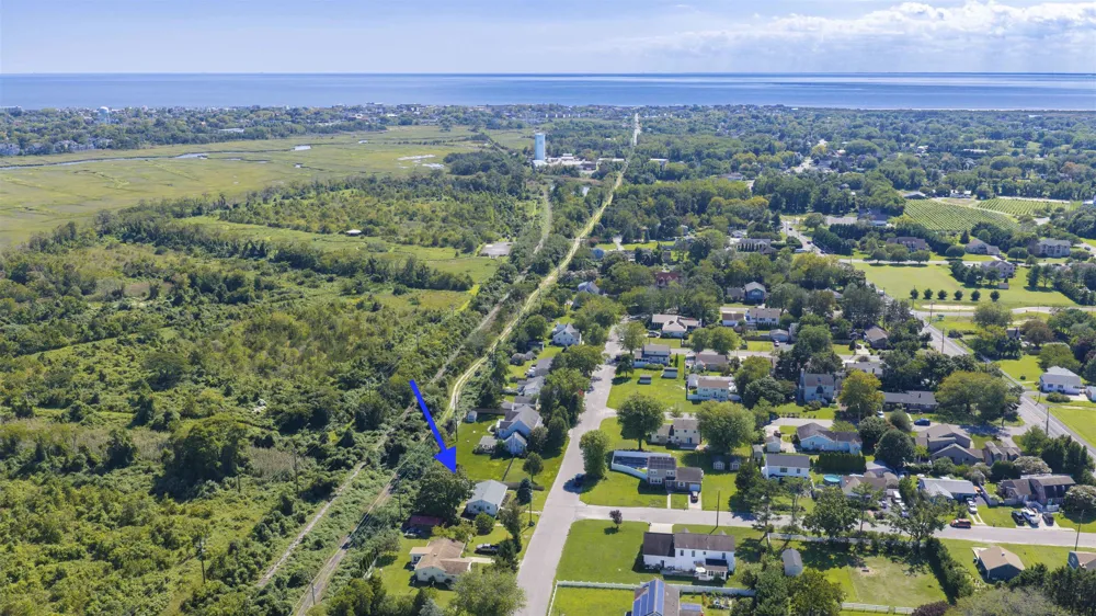 821 Cape Avenue Cold Spring, NJ 08204