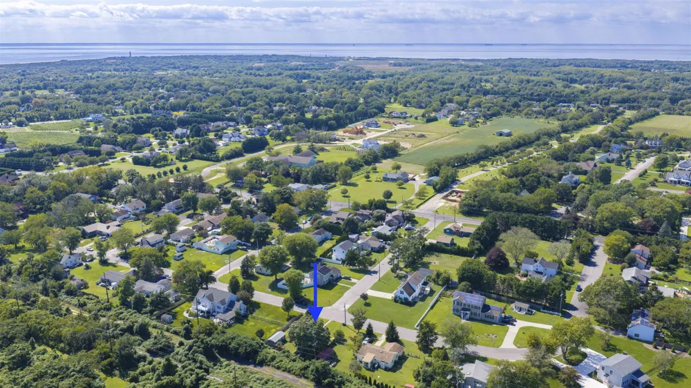 821 Cape Avenue Cold Spring, NJ 08204