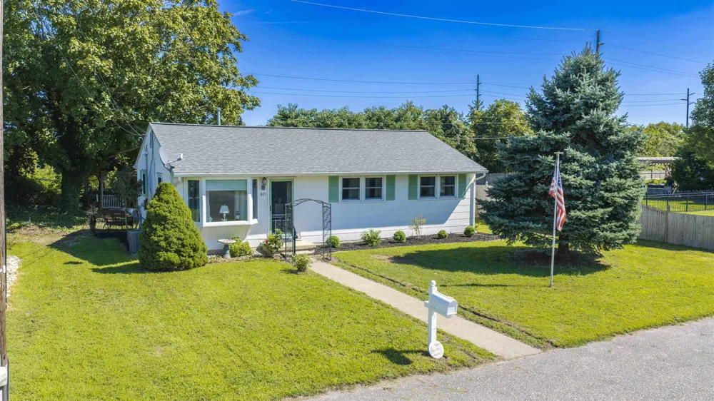 821 Cape Avenue Cold Spring, NJ 08204