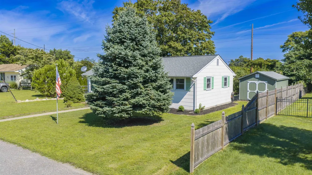 821 Cape Avenue Cold Spring, NJ 08204