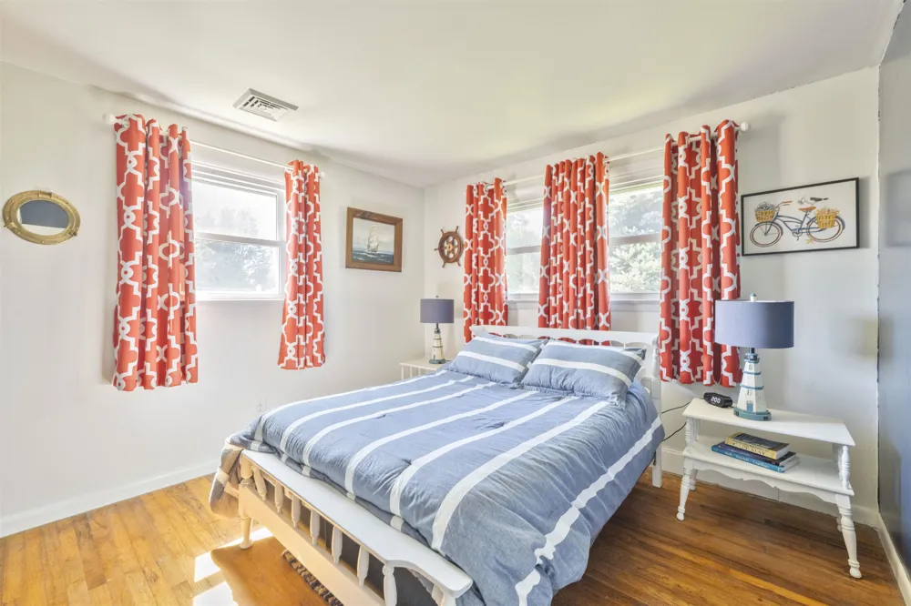 821 Cape Avenue Cold Spring, NJ 08204