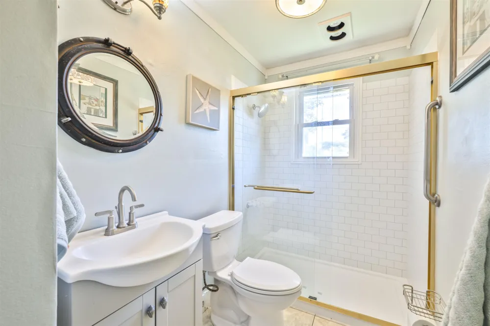 821 Cape Avenue Cold Spring, NJ 08204