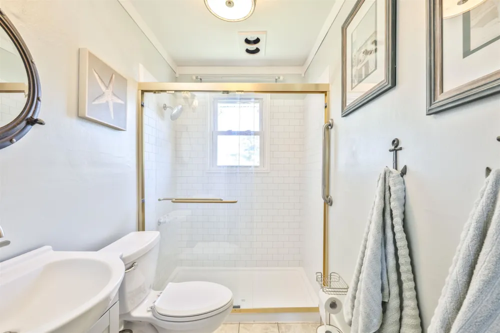 821 Cape Avenue Cold Spring, NJ 08204