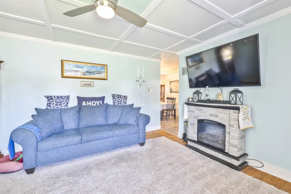 821 Cape Avenue Cold Spring, NJ 08204