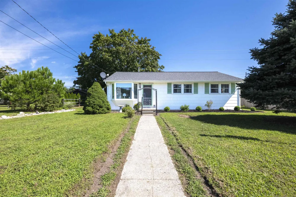 821 Cape Avenue Cold Spring, NJ 08204
