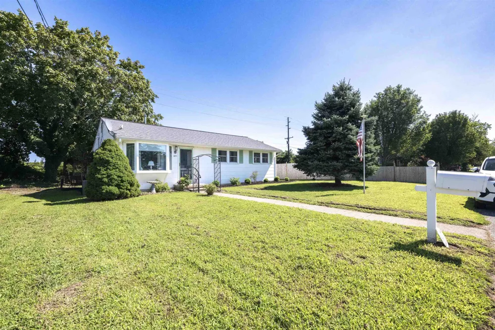 821 Cape Avenue Cold Spring, NJ 08204