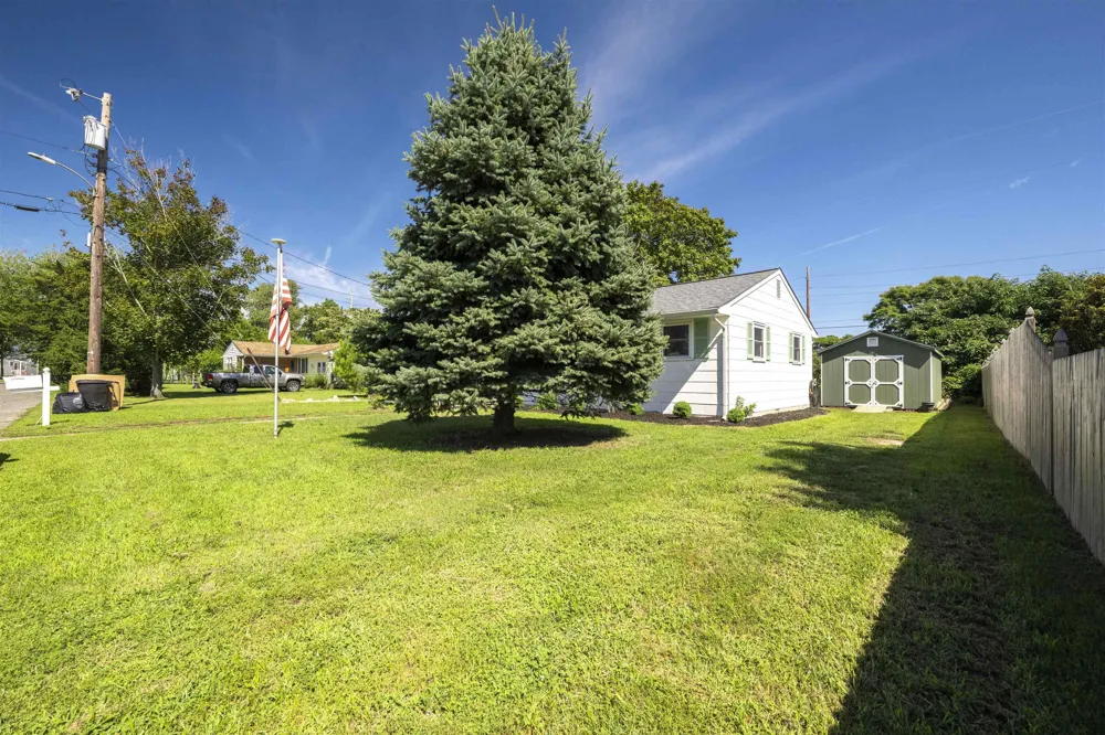 821 Cape Avenue Cold Spring, NJ 08204