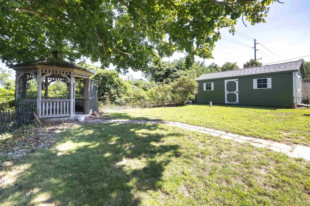 821 Cape Avenue Cold Spring, NJ 08204