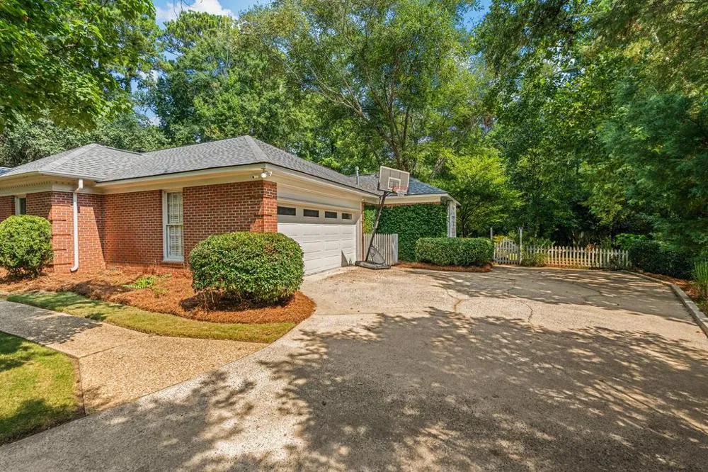 6156 Marlowe Drive Columbus, GA 31904