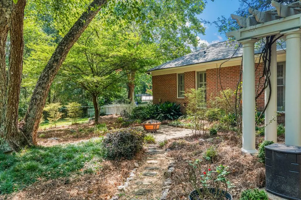 6156 Marlowe Drive Columbus, GA 31904