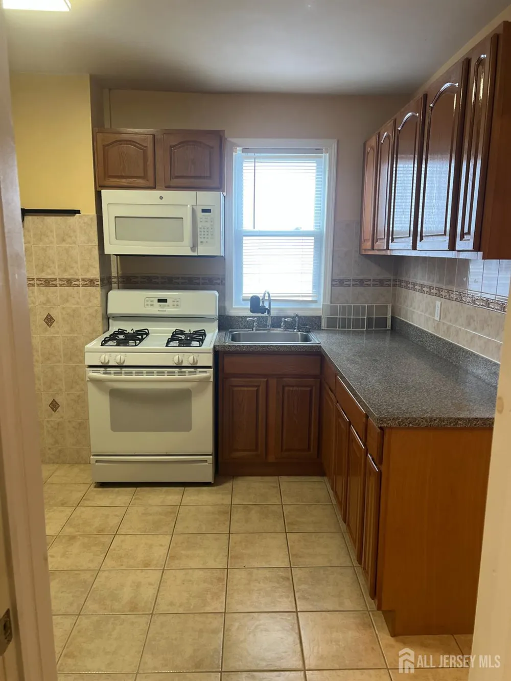 44 High Street #2 New Brunswick, NJ 08901