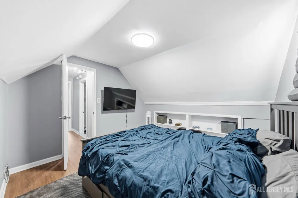 81 Lois Avenue East Brunswick, NJ 08816