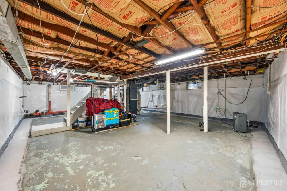 81 Lois Avenue East Brunswick, NJ 08816