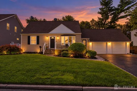 81 Lois Avenue
