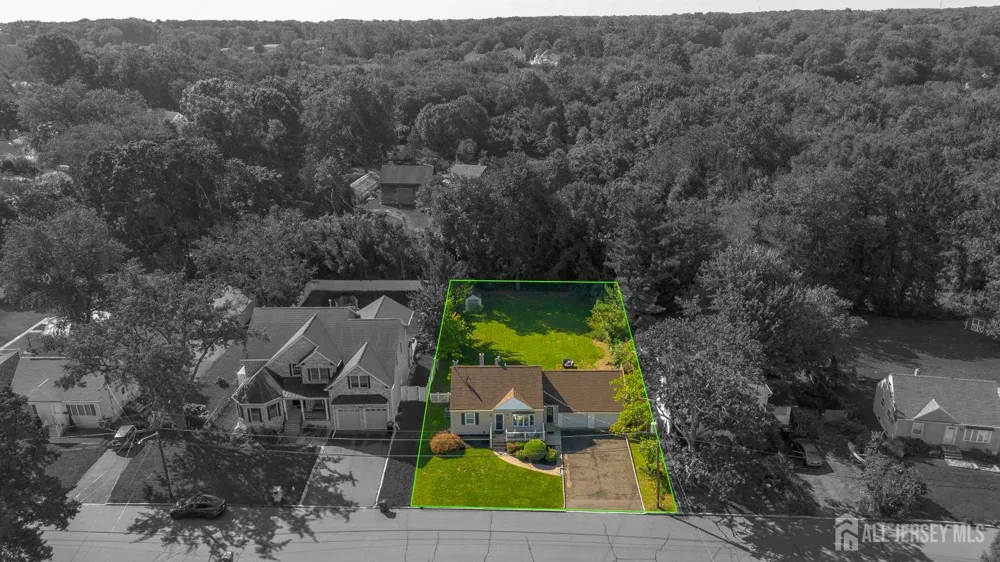 81 Lois Avenue East Brunswick, NJ 08816
