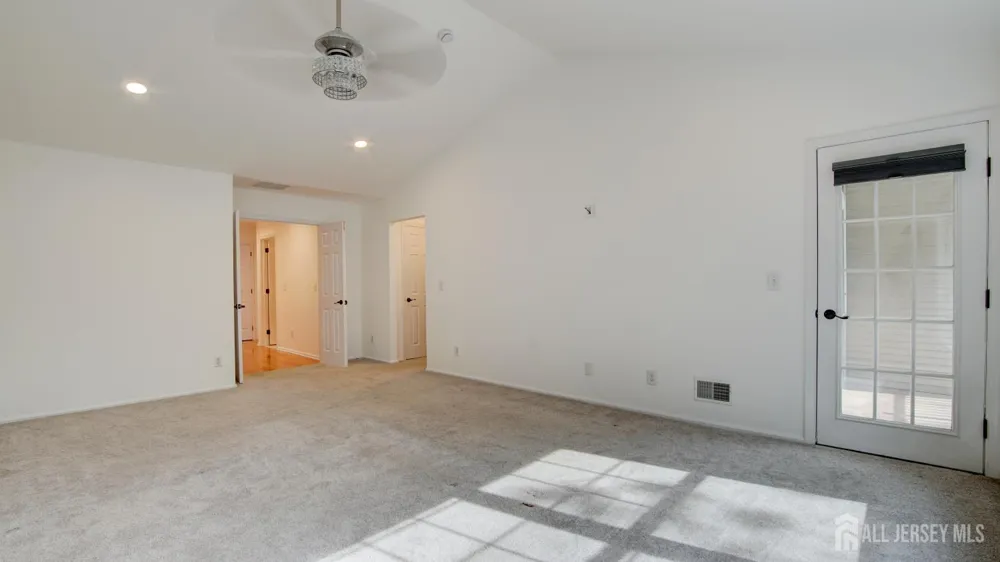 118 S Shore Drive S South Amboy, NJ 08879