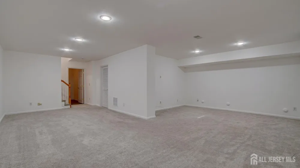 118 S Shore Drive S South Amboy, NJ 08879