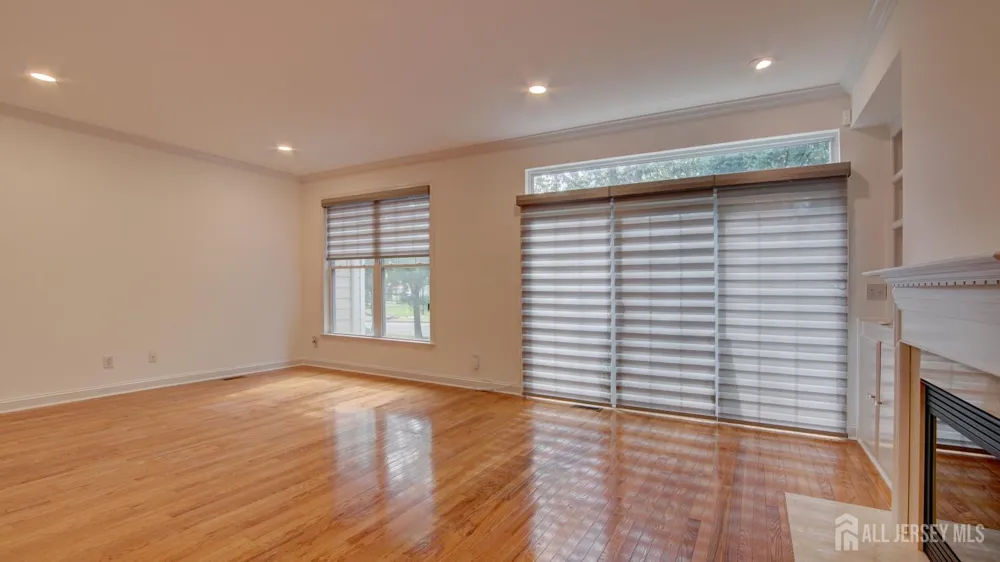 118 S Shore Drive S South Amboy, NJ 08879