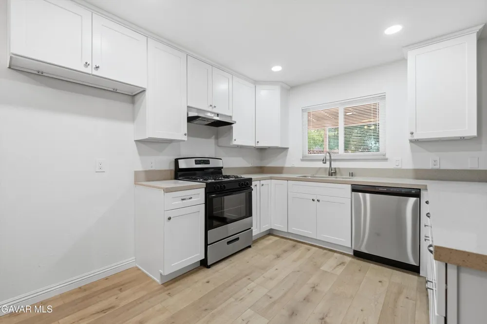 44453 Watford Ave Avenue Lancaster, CA 93535