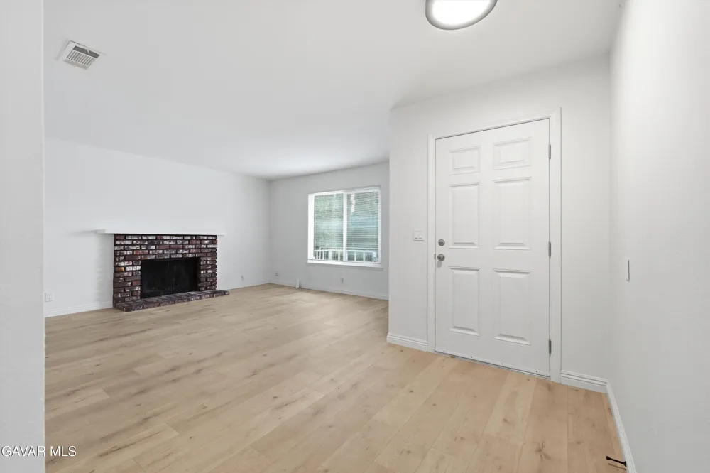 44453 Watford Ave Avenue Lancaster, CA 93535