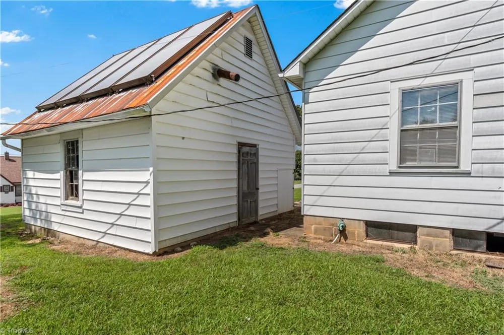 2316 Swan Creek Road Jonesville, NC 28642