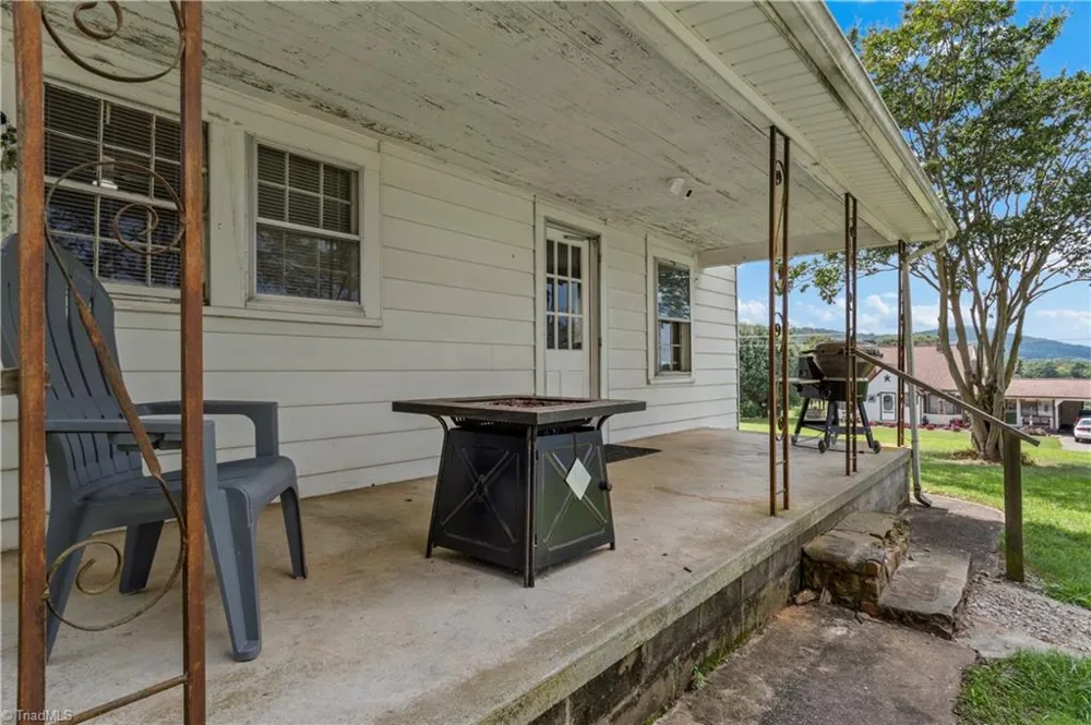 2316 Swan Creek Road Jonesville, NC 28642