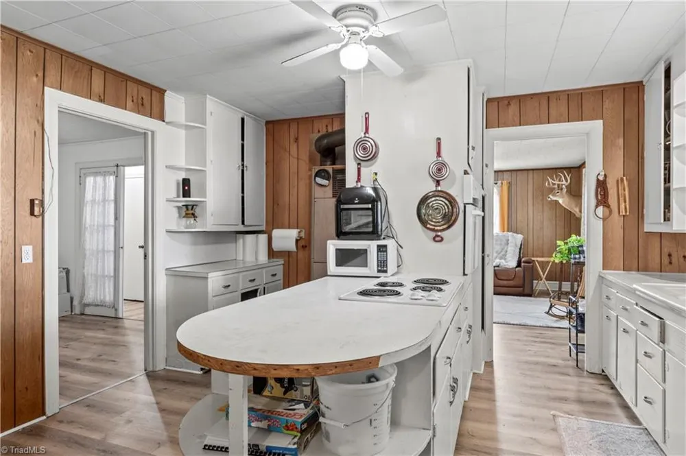 2316 Swan Creek Road Jonesville, NC 28642