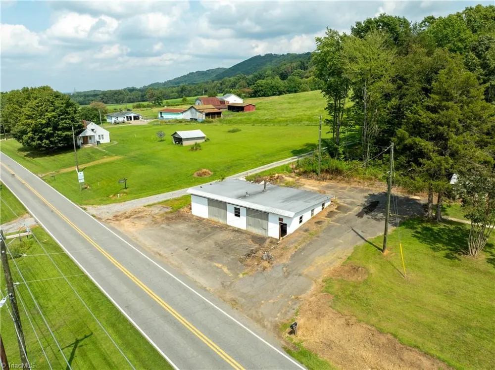 2316 Swan Creek Road Jonesville, NC 28642