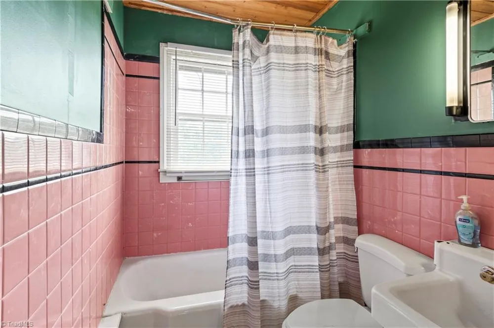 2316 Swan Creek Road Jonesville, NC 28642