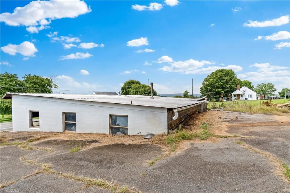2316 Swan Creek Road Jonesville, NC 28642