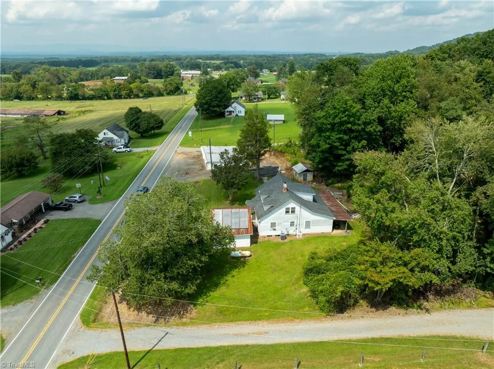 2316 Swan Creek Road Jonesville, NC 28642
